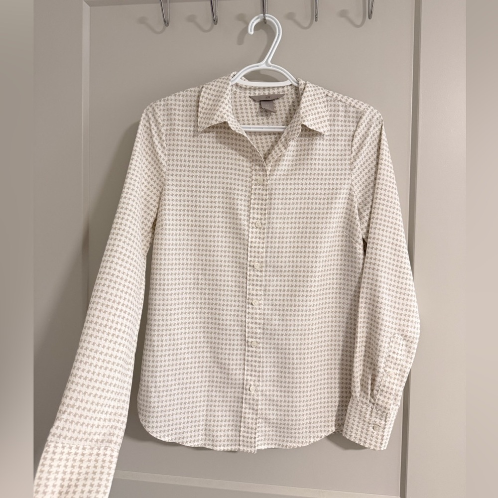 H&M button down pattern shirt